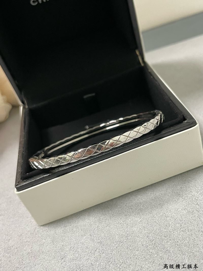 Ch**el bracelets